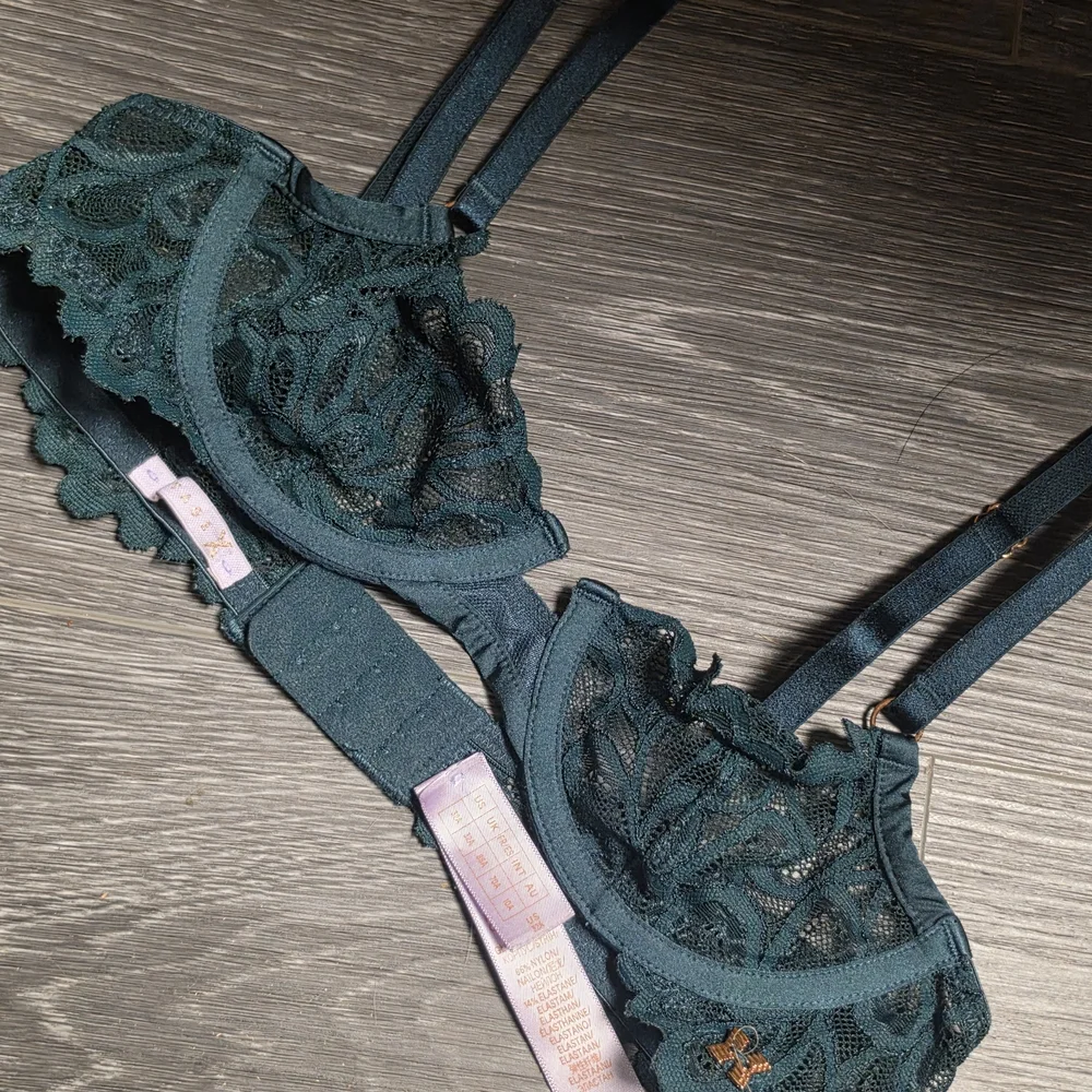 Savage X Fenty Teal Floral Lace Balconette Bra - Picture 2 of 3
